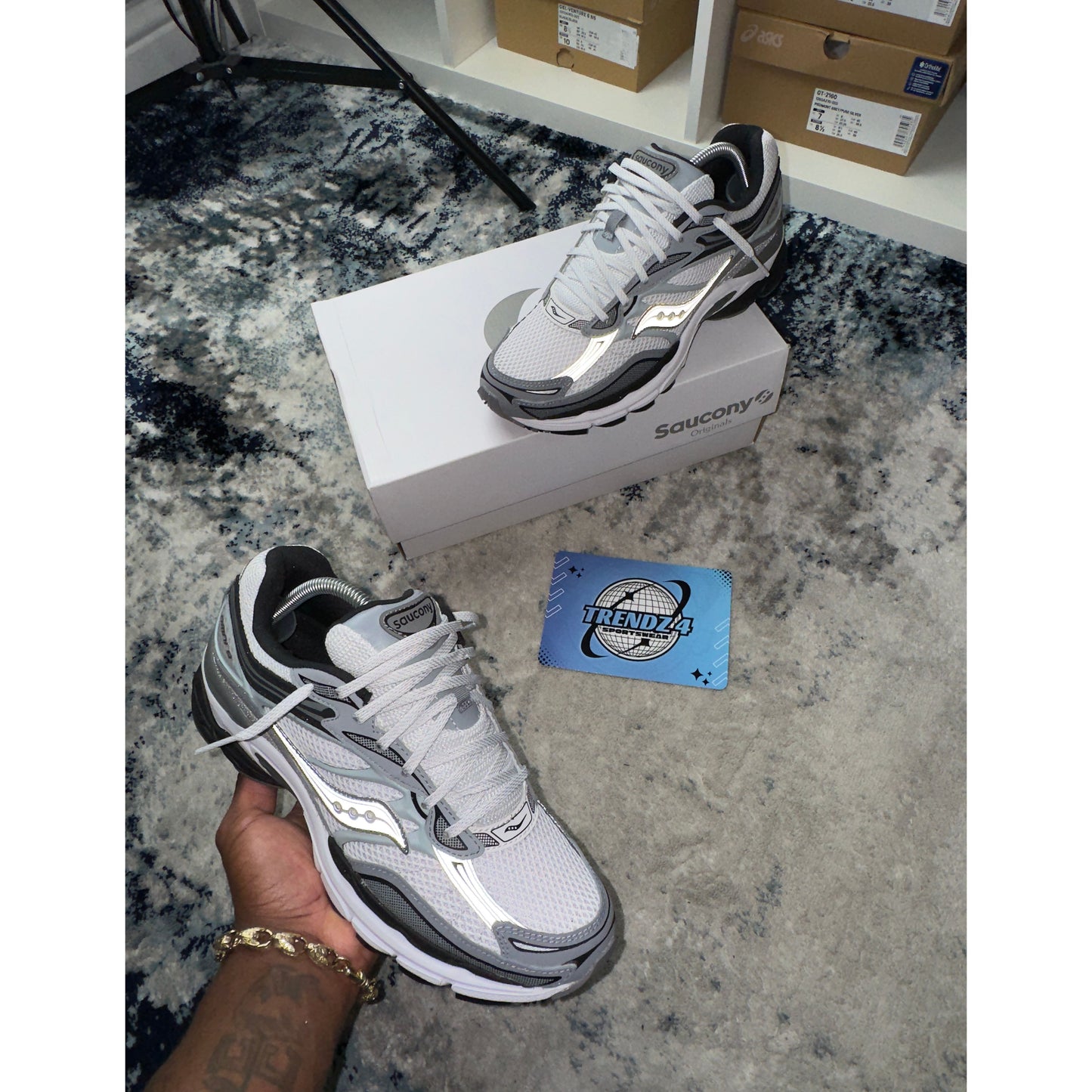 Saucony ProGrid 9 Fabricated Future Pack - White Grey
