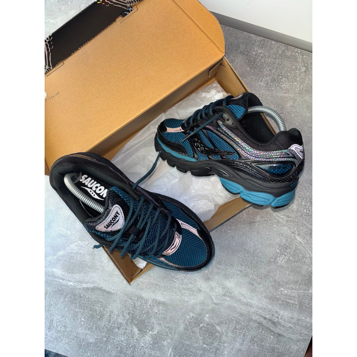 Saucony Omni 9 - Glowaconstrictor Black