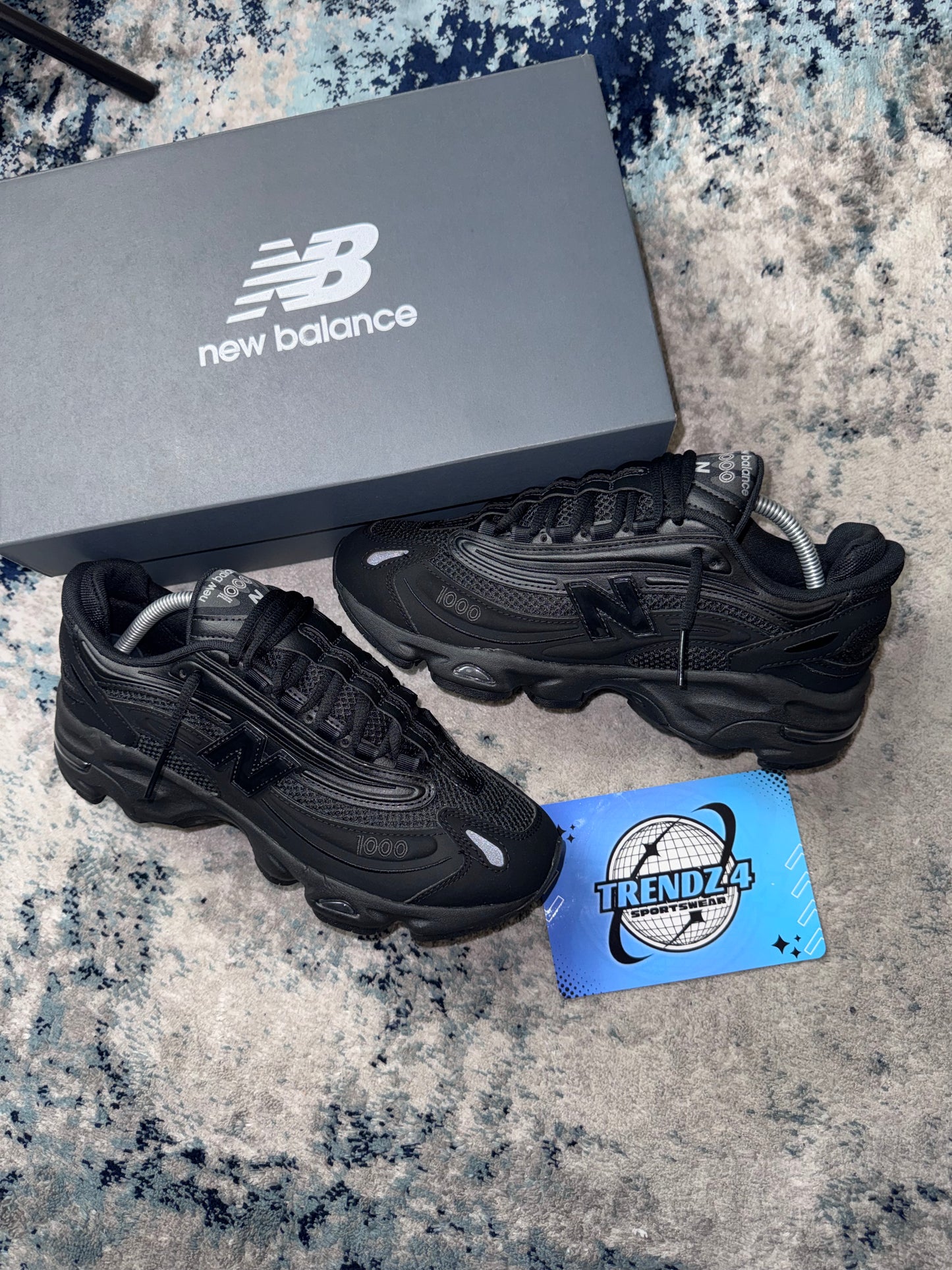 New Balance 1000 - Black