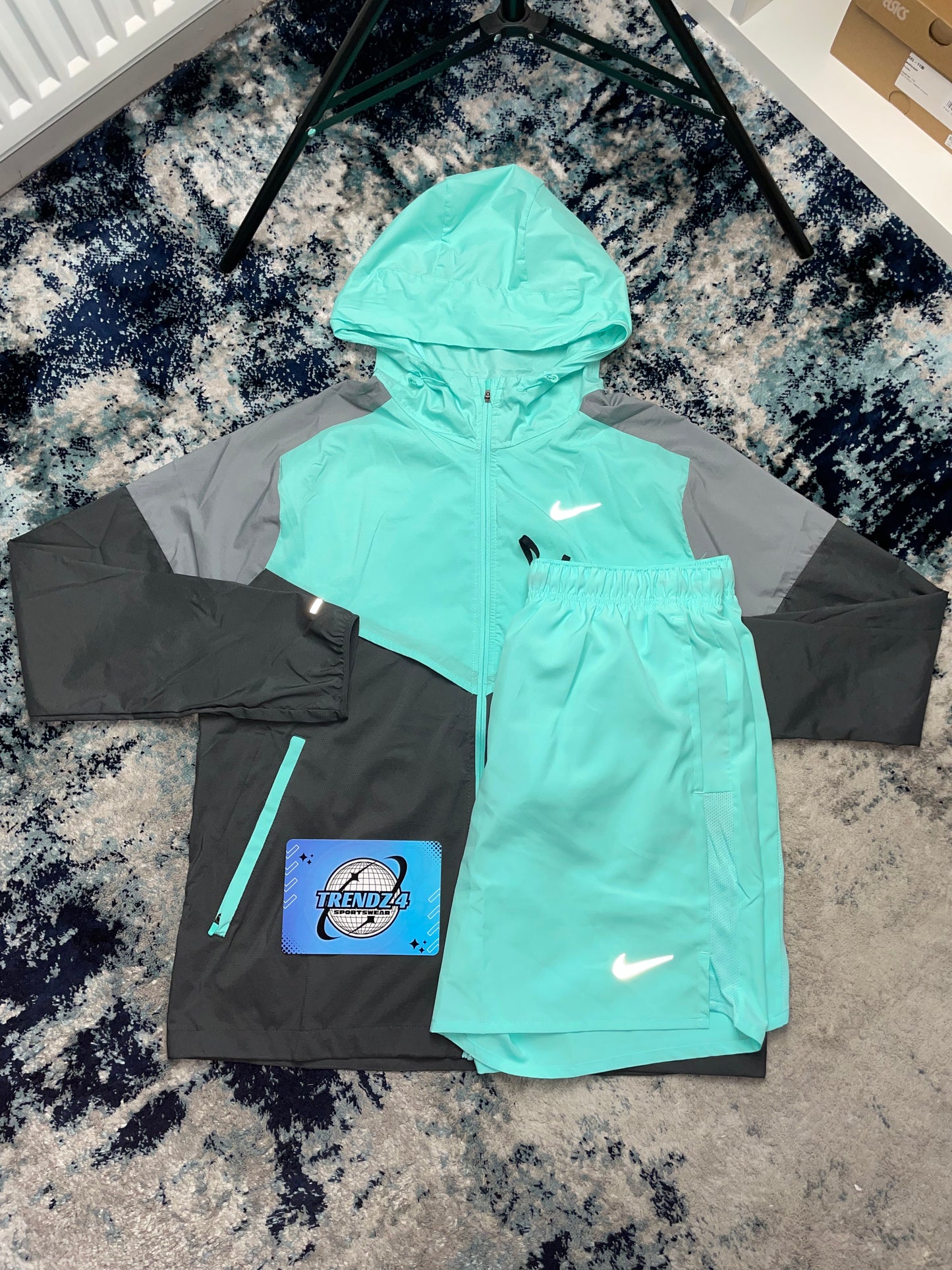 Nike UV Windbreaker Shorts Set - Hyper Turquoise