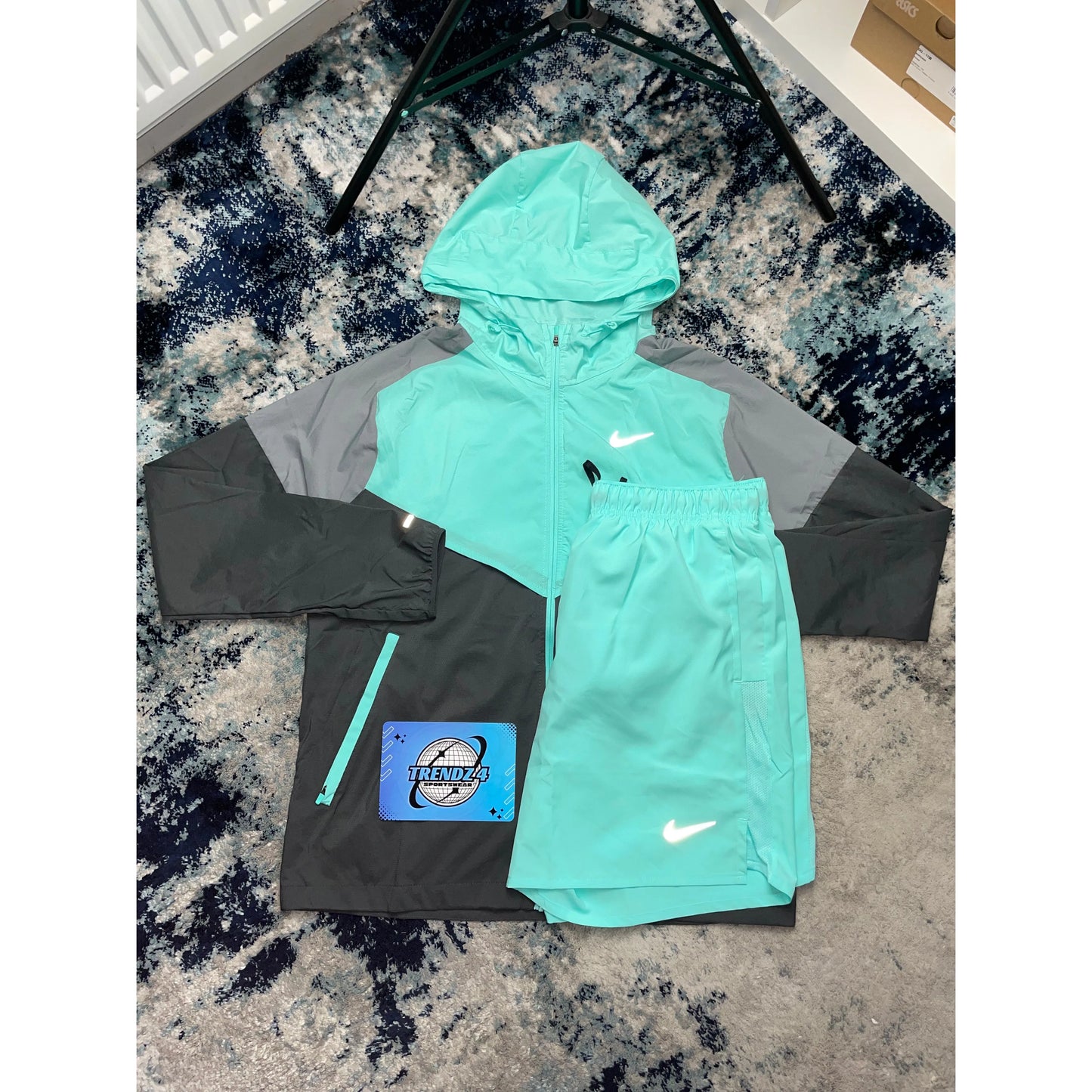 Nike UV Windbreaker Shorts Set - Hyper Turquoise