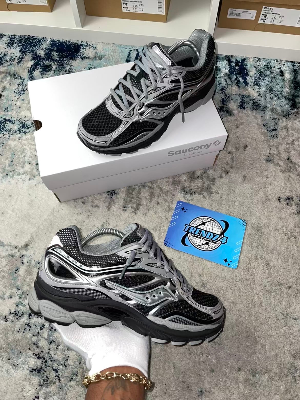 Saucony Pro Grid Omni 9 - Black/Silver