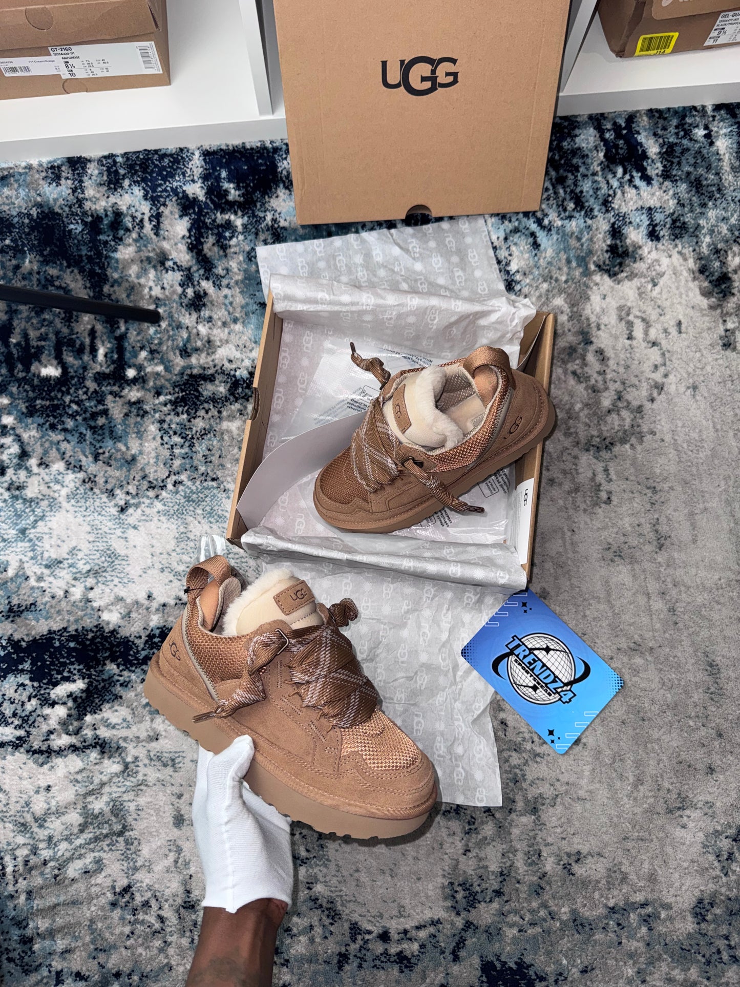 UGG Lowmel - Chesnut