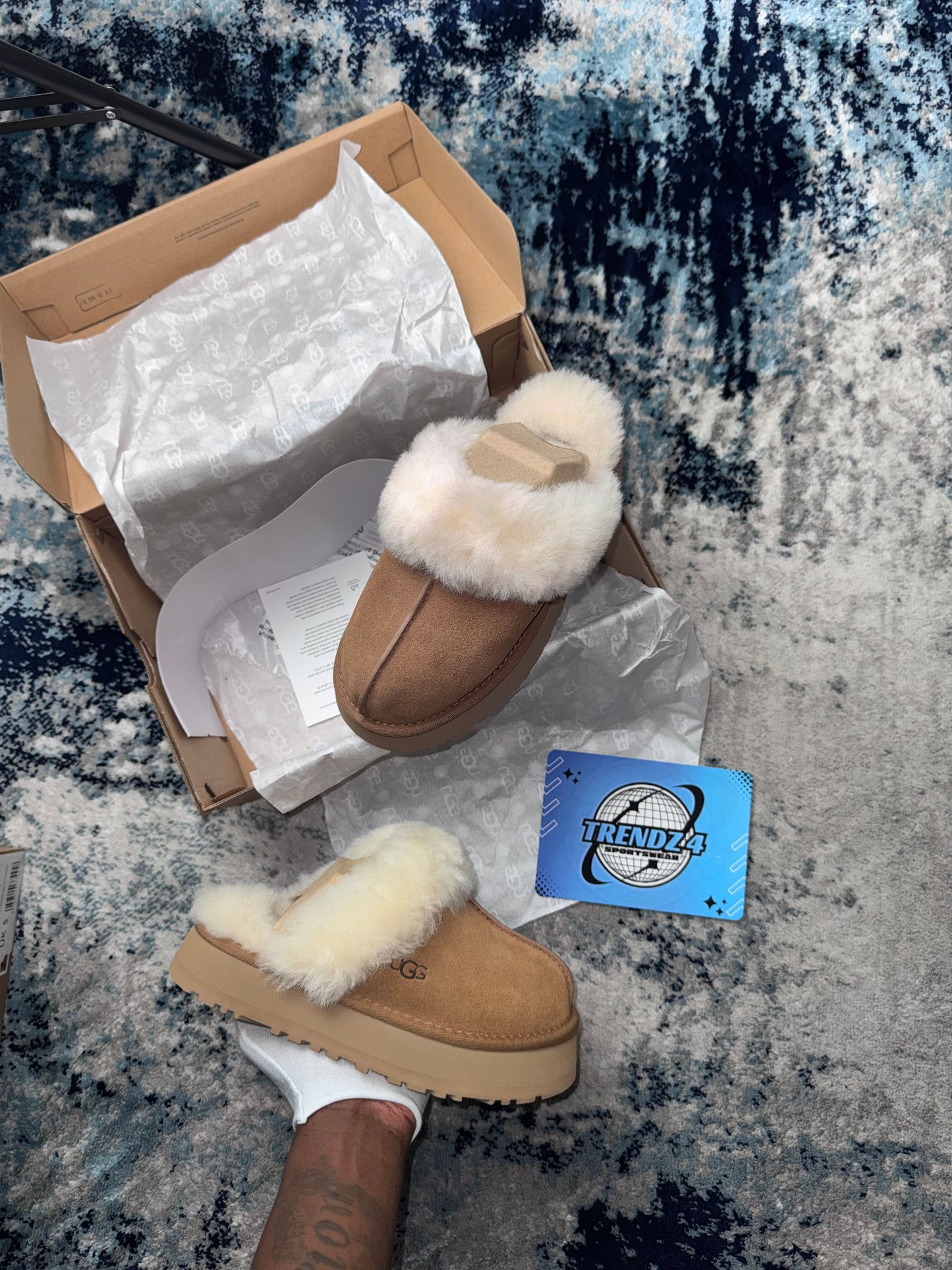 UGG Chestnut Disquette Slippers