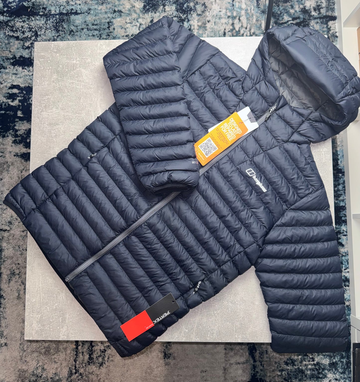 BERGHAUS VASKYE JACKET - NAVY